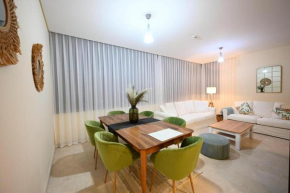 Cozy and very well-lit apartment in DIFC